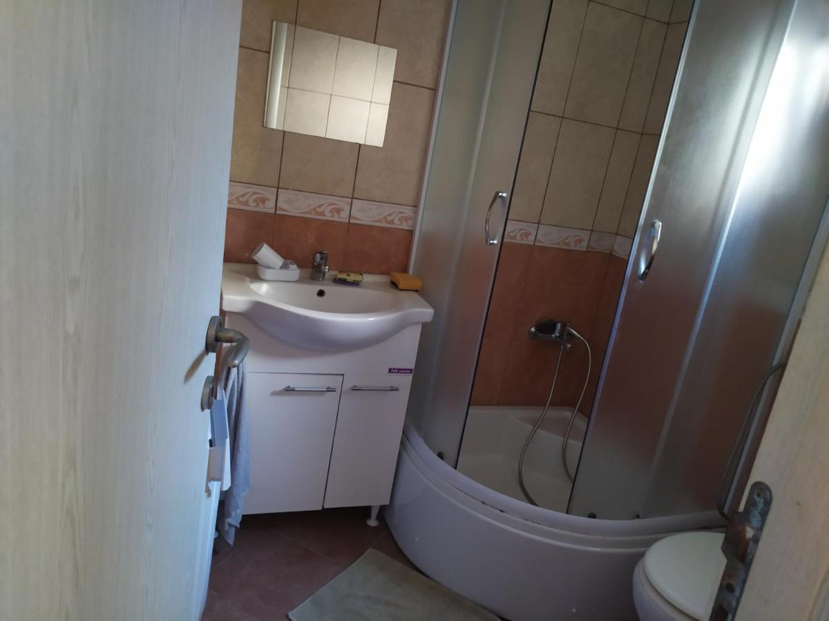 Apartment Monoliza Utjeha